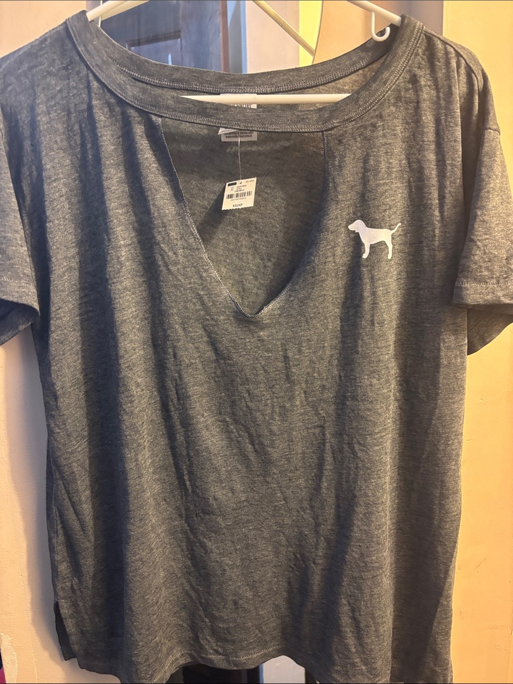 PINK Victoria's Secret Gray V-Neck Short Sleeve Tee with Dog Logo